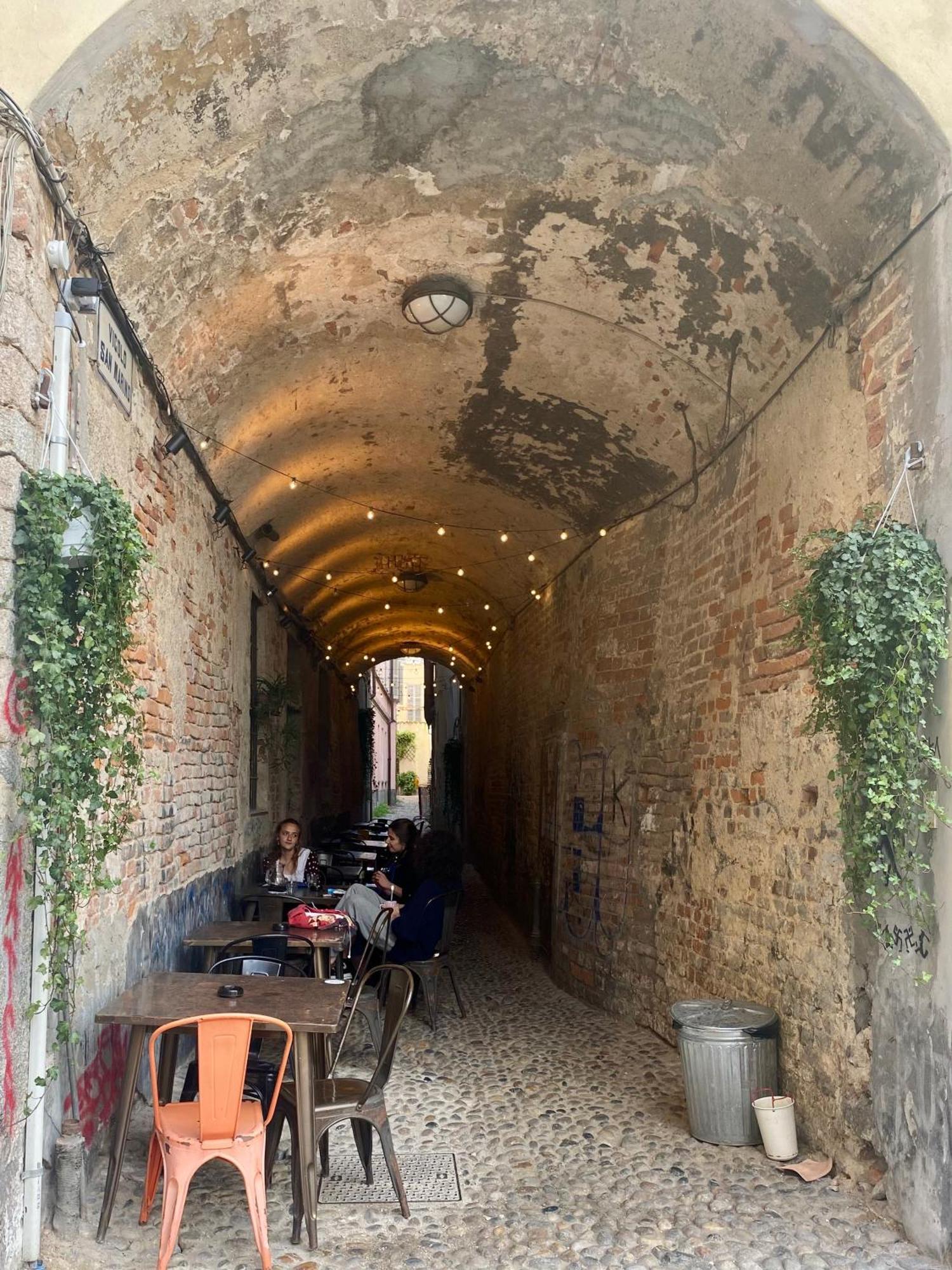 Wanderlust Splendido Appartamento In Centro Pawia Zewnętrze zdjęcie